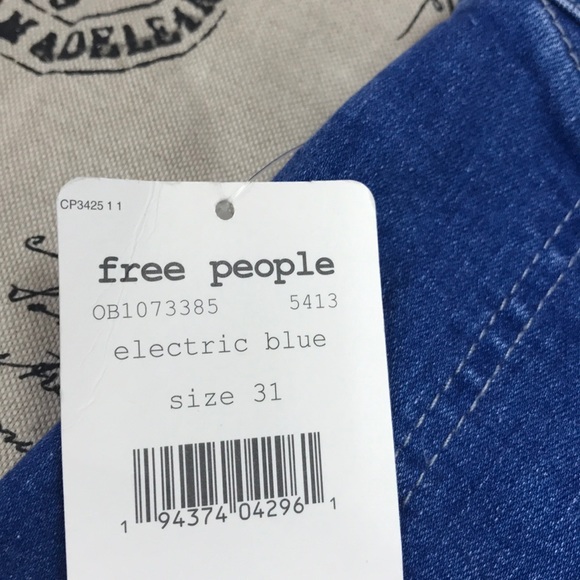 🎁 FREE People Layla Flared Leg Jeans - Picture 14 of 15